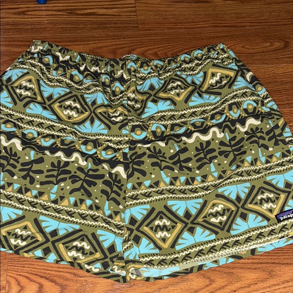 Patagonia Other - Patagonia Baggies Long 7” Swim Trunks Men Med Green Mangrove Tiki Lined Shorts